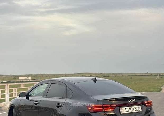 Kia Forte 2023 — լուսանկար 5