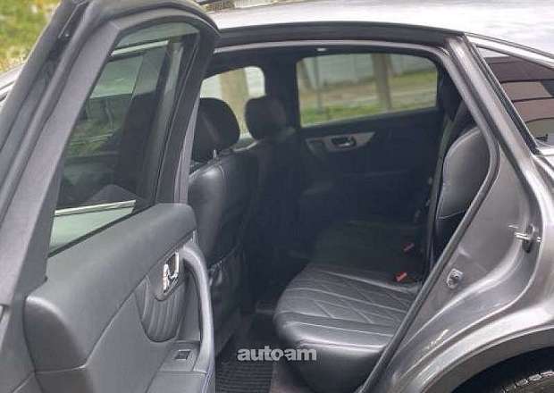 Infiniti QX70 2017 — photo 15