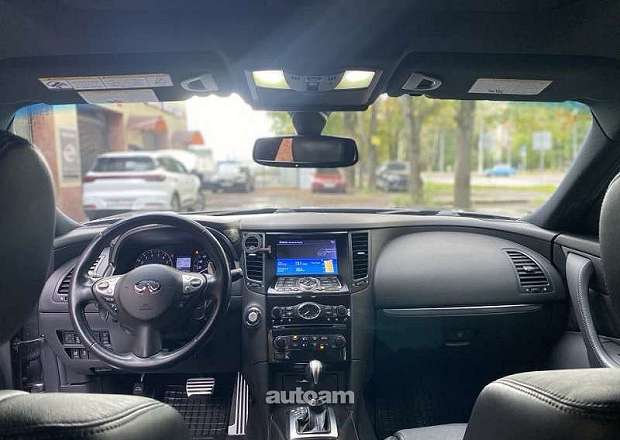 Infiniti QX70 2017 — photo 12
