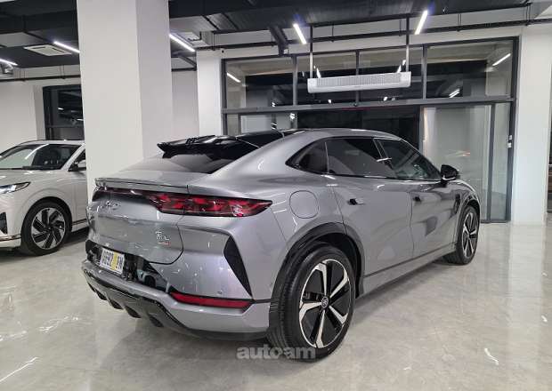 BYD Song  L