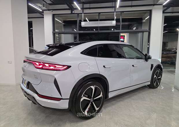 BYD Song  L