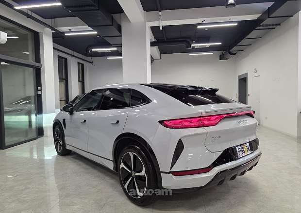 BYD Song  L