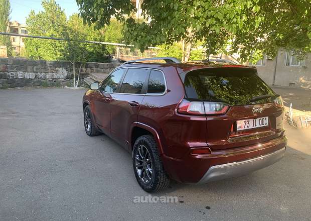Jeep Cherokee 2019 — լուսանկար 4