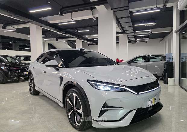 BYD Song  L