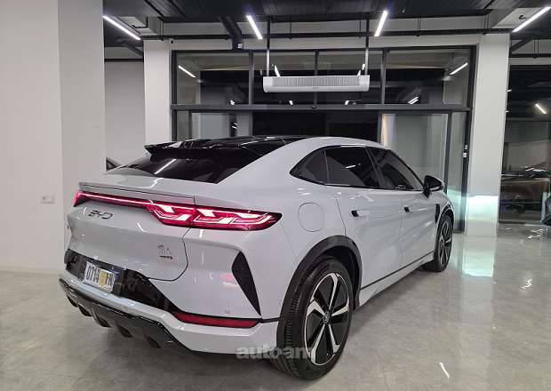 BYD Song  L