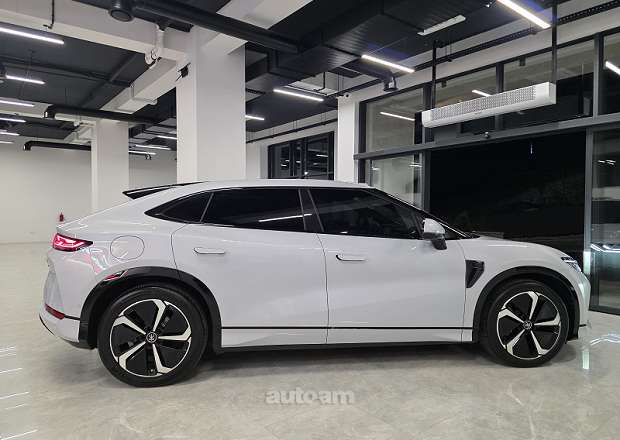 BYD Song  L