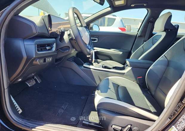 Kia K4