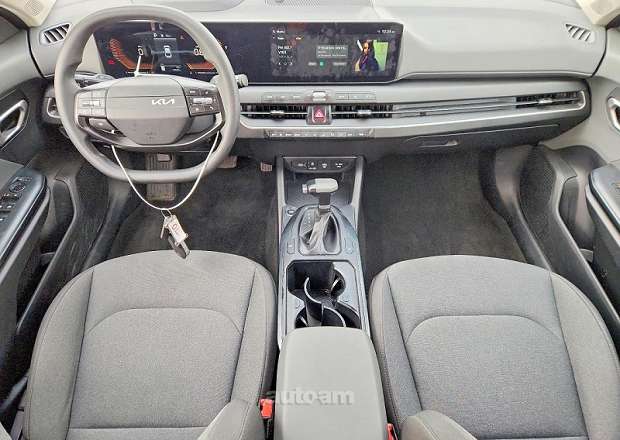 Kia K4