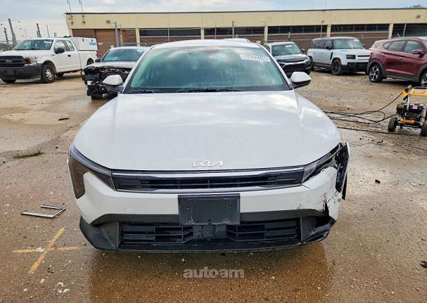 Kia K4