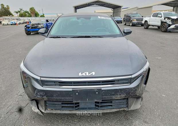 Kia K4