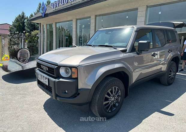 Toyota Land Cruiser Prado 2024 — լուսանկար 1