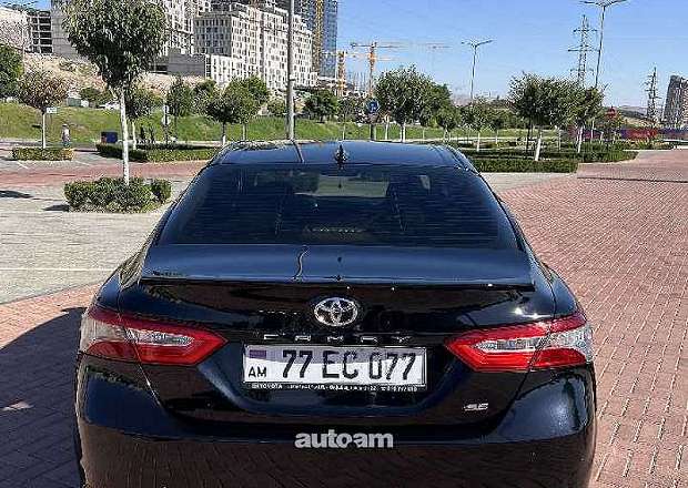 Toyota Camry 2020 — լուսանկար 3