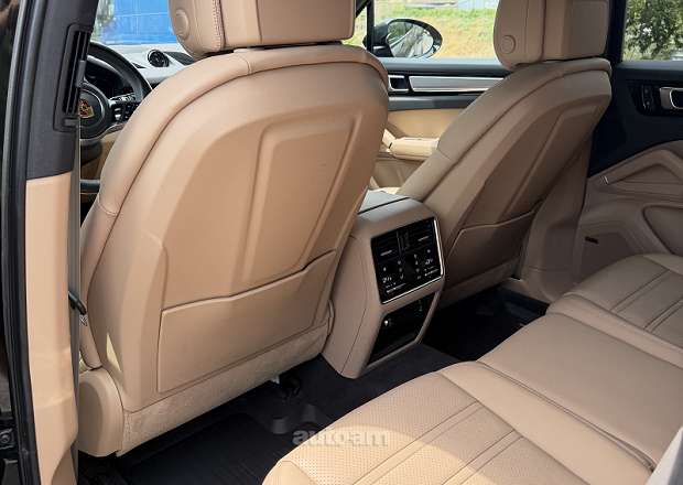 Porsche Cayenne 2023 — լուսանկար 9