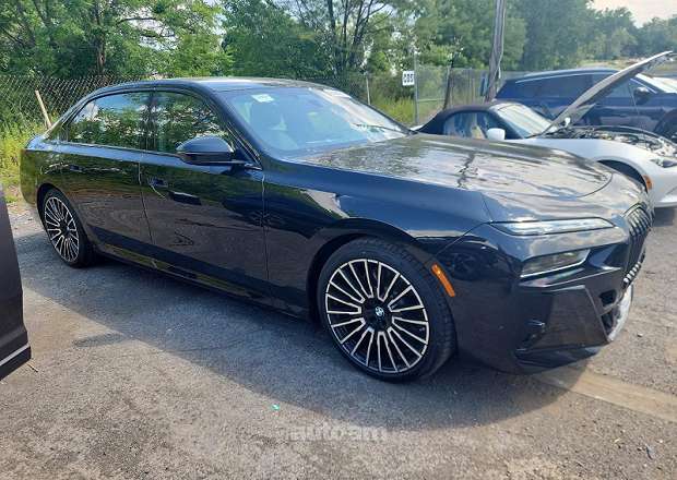 BMW 760