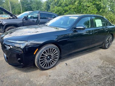 BMW 760  2026 