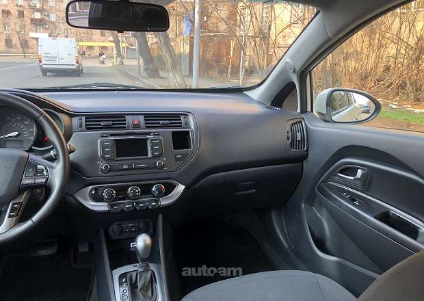 Kia Rio 2013 — photo 12