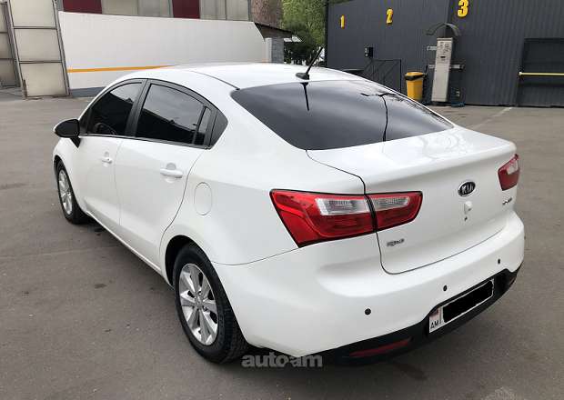 Kia Rio 2013 — photo 4