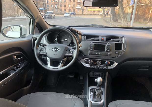 Kia Rio 2013 — photo 11