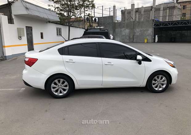 Kia Rio 2013 — photo 7
