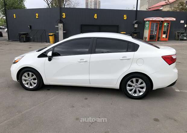 Kia Rio 2013 — photo 6