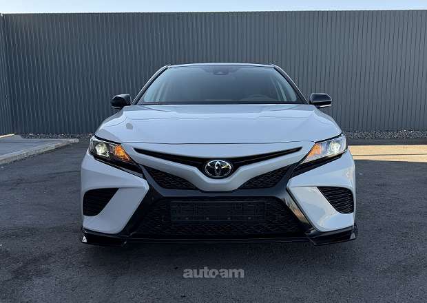 Toyota Camry 2021 — фото 9