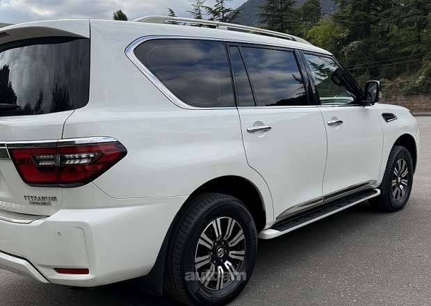 Nissan Patrol 2019 — photo 3