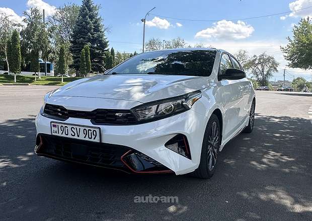 Kia Forte 2022 — լուսանկար 5