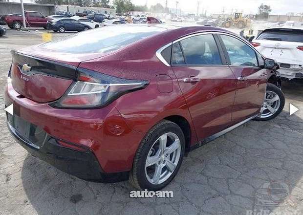 Chevrolet Volt 2017 — photo 3