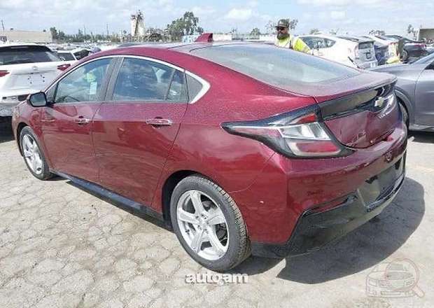 Chevrolet Volt 2017 — photo 2