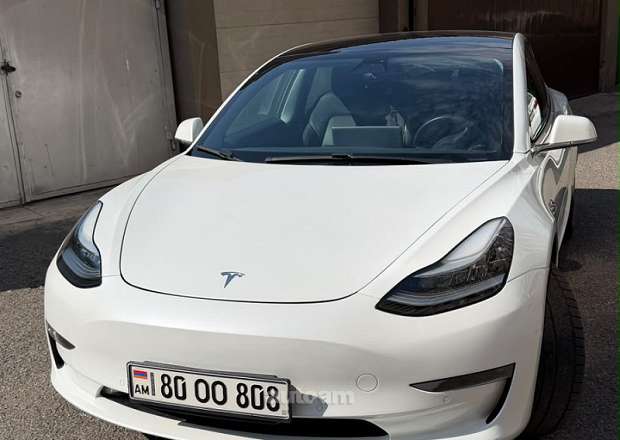 Tesla Model 3 2019 — фото 1