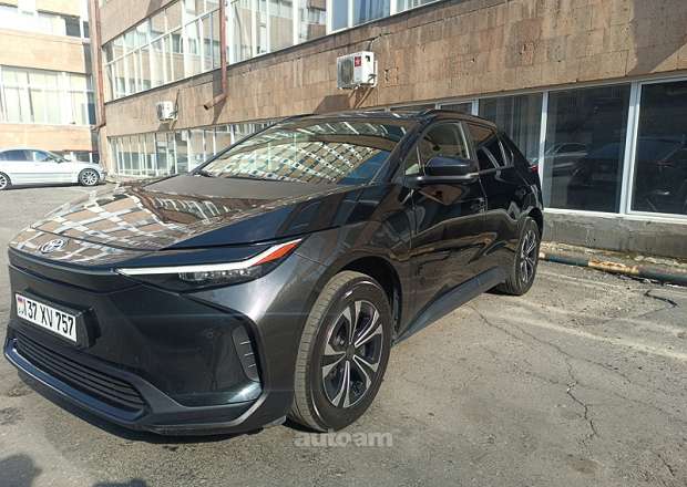 Toyota Bz4X 2023 — լուսանկար 2