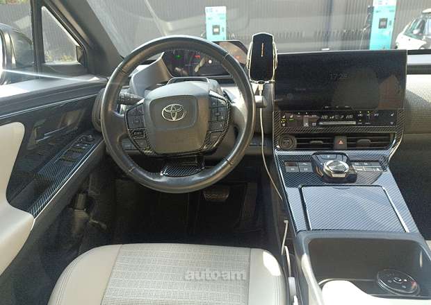 Toyota Bz4X 2023 — լուսանկար 8