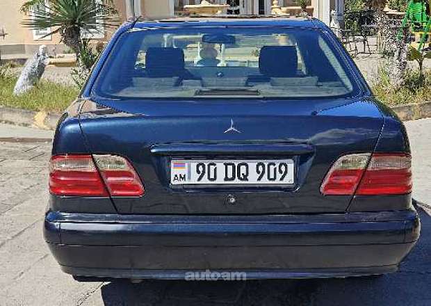 Mercedes-Benz E 200 2001 — լուսանկար 4