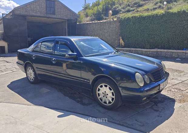 Mercedes-Benz E 200 2001 — լուսանկար 5