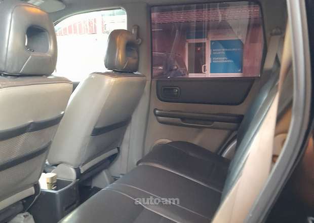 Nissan X-Trail 2004 — լուսանկար 7
