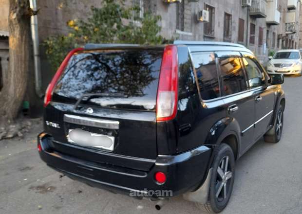 Nissan X-Trail 2004 — լուսանկար 5