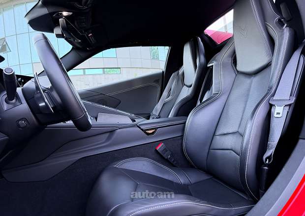 Chevrolet Corvette 2022 — լուսանկար 8