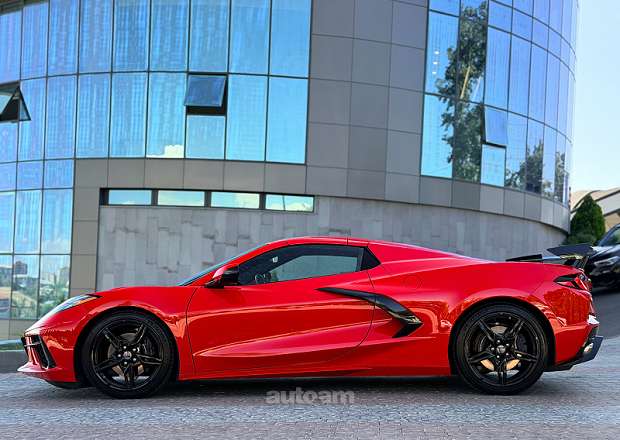 Chevrolet Corvette 2022 — լուսանկար 14