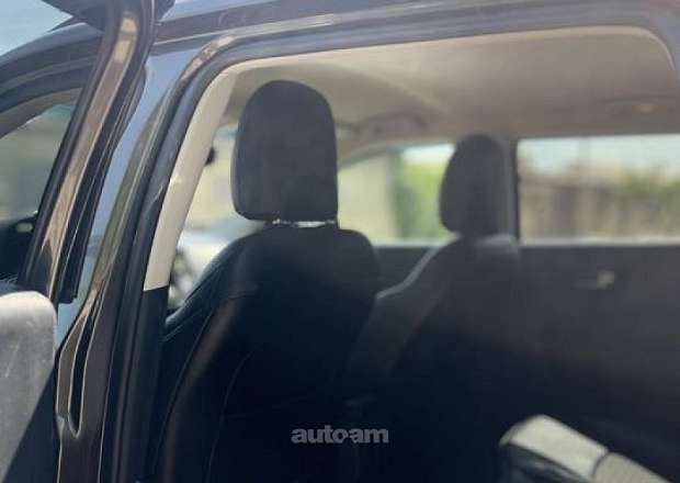 Jeep Compass 2018 — լուսանկար 8