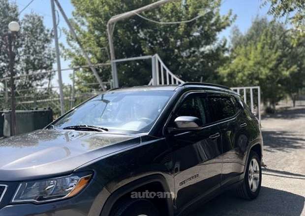 Jeep Compass 2018 — լուսանկար 2
