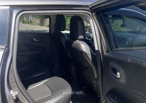 Jeep Compass 2018 — լուսանկար 7