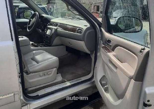 Chevrolet Tahoe 2013 — լուսանկար 10