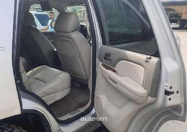 Chevrolet Tahoe 2013 — լուսանկար 9