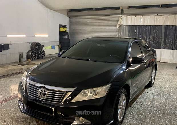 Toyota Camry 2012 — լուսանկար 2