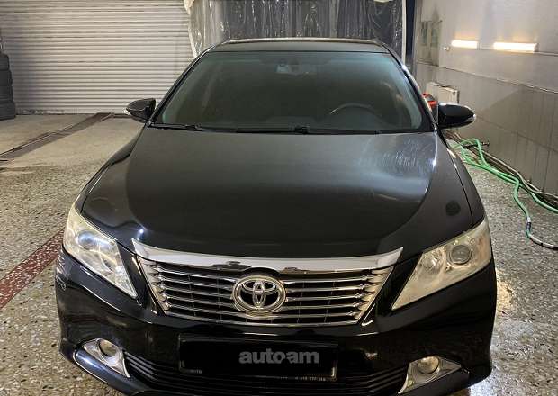 Toyota Camry 2012 — լուսանկար 3