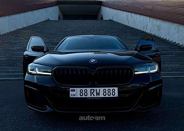 BMW 530 2023 — լուսանկար 1
