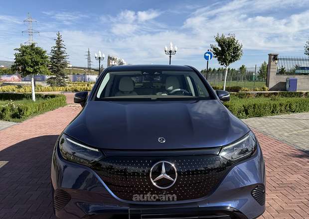 Mercedes-Benz EQE SUV 2023 — լուսանկար 1