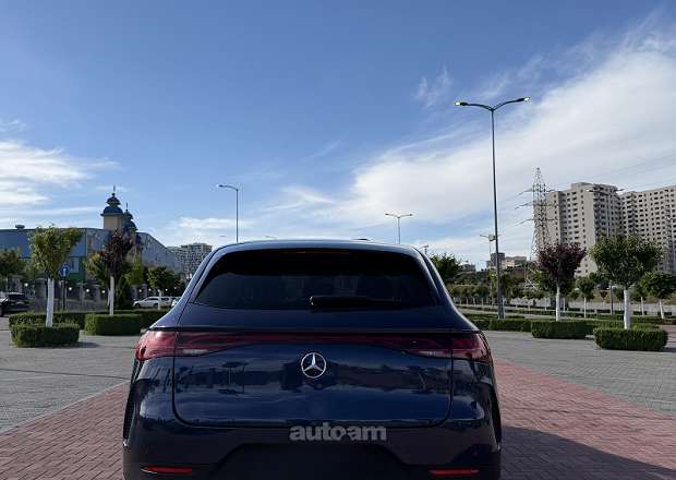 Mercedes-Benz EQE SUV 2023 — լուսանկար 5
