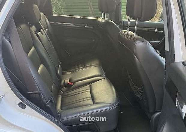 Kia Sorento 2014 — լուսանկար 13
