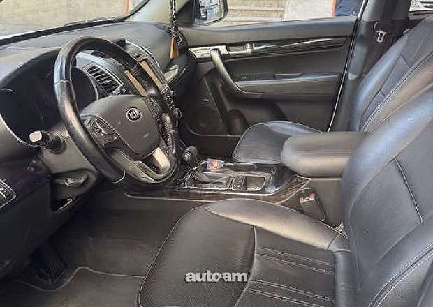 Kia Sorento 2014 — լուսանկար 10